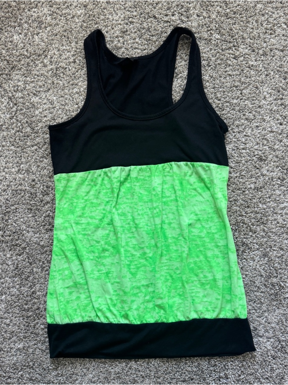 Rue21 green and black y2k tank top size L